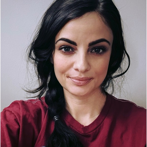 Meet your Posher, Dana - Picture 1 of 1